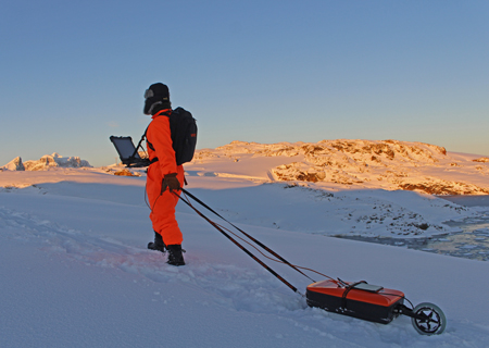 Antarctical ice exploration with VIY3 GPR